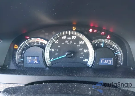 2012 Toyota Camry z USA, uszkodzony, nr VIN 4T1BFAFK5CU138941